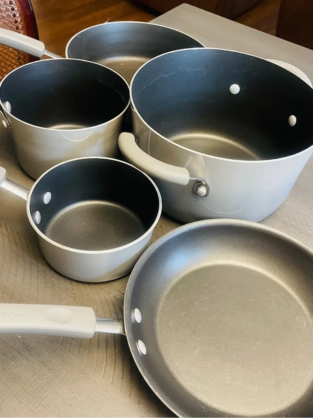 Rachael Ray Silver/Gray Cookware Saucepan Set - 5 piece